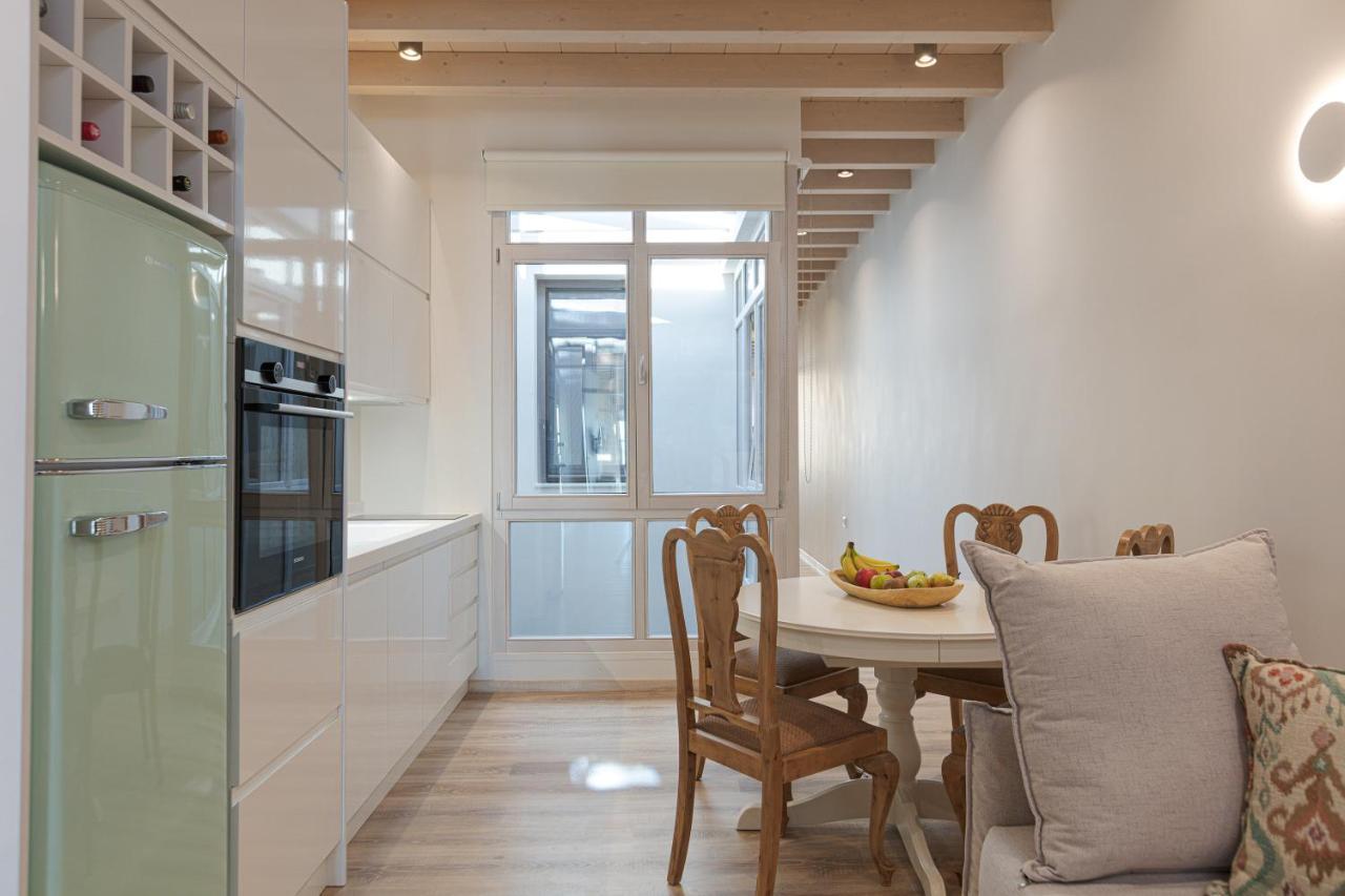 V77 Seafront Suites Rethymno Eksteriør bilde