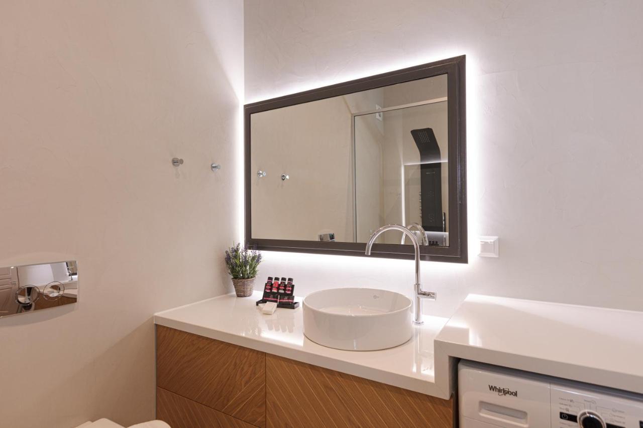 V77 Seafront Suites Rethymno Eksteriør bilde