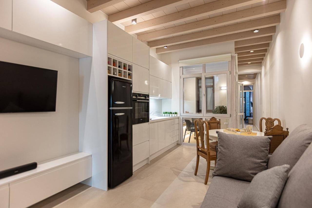 V77 Seafront Suites Rethymno Eksteriør bilde